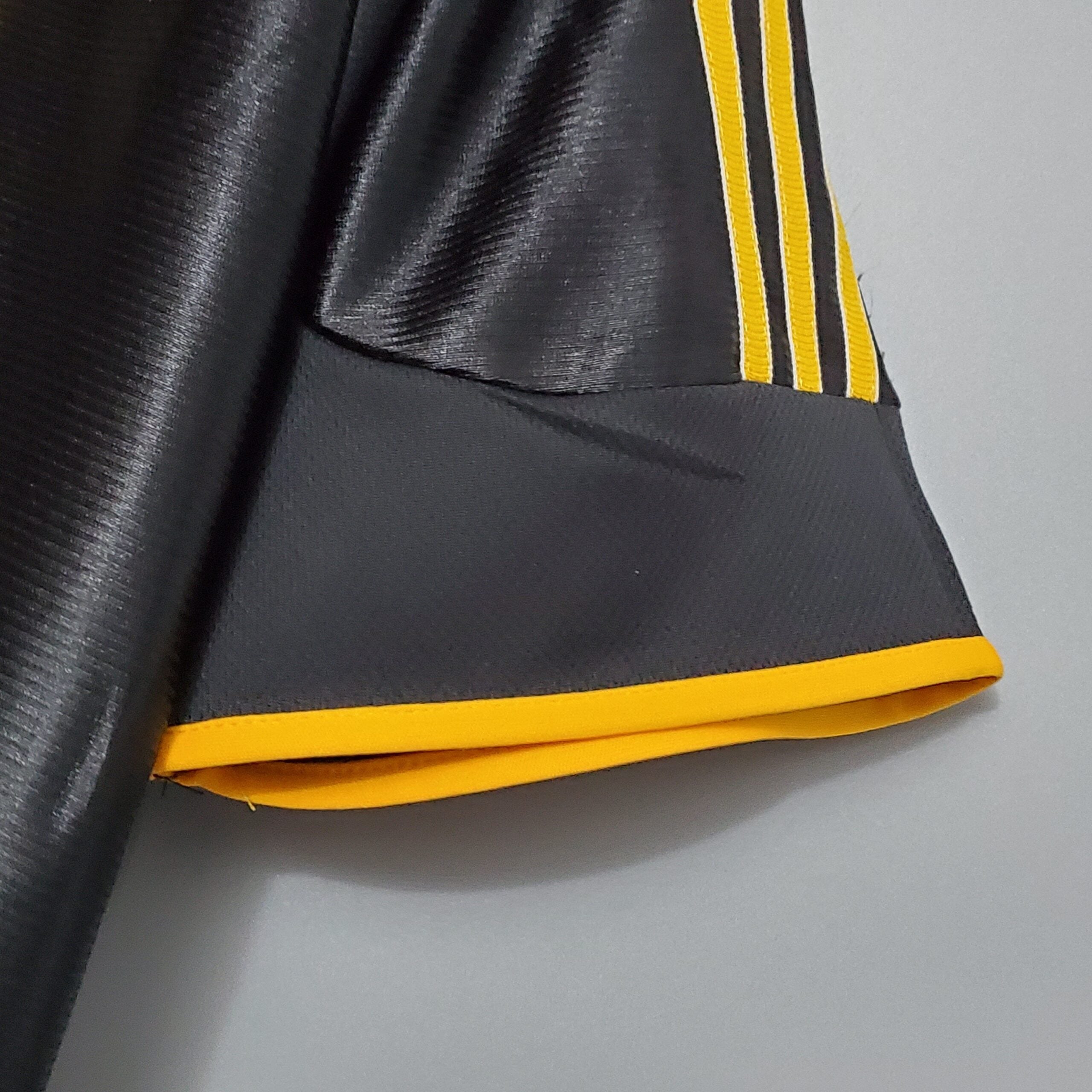 1998-1999 Real Madrid Away Retro Shirt