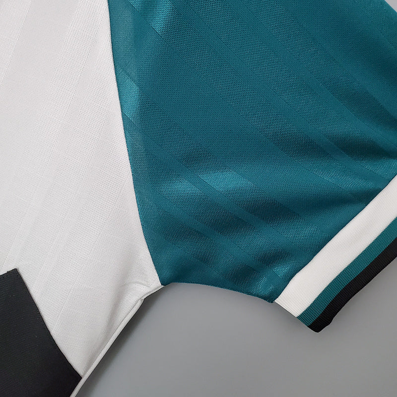 1993-1995 Liverpool Away Retro Shirt