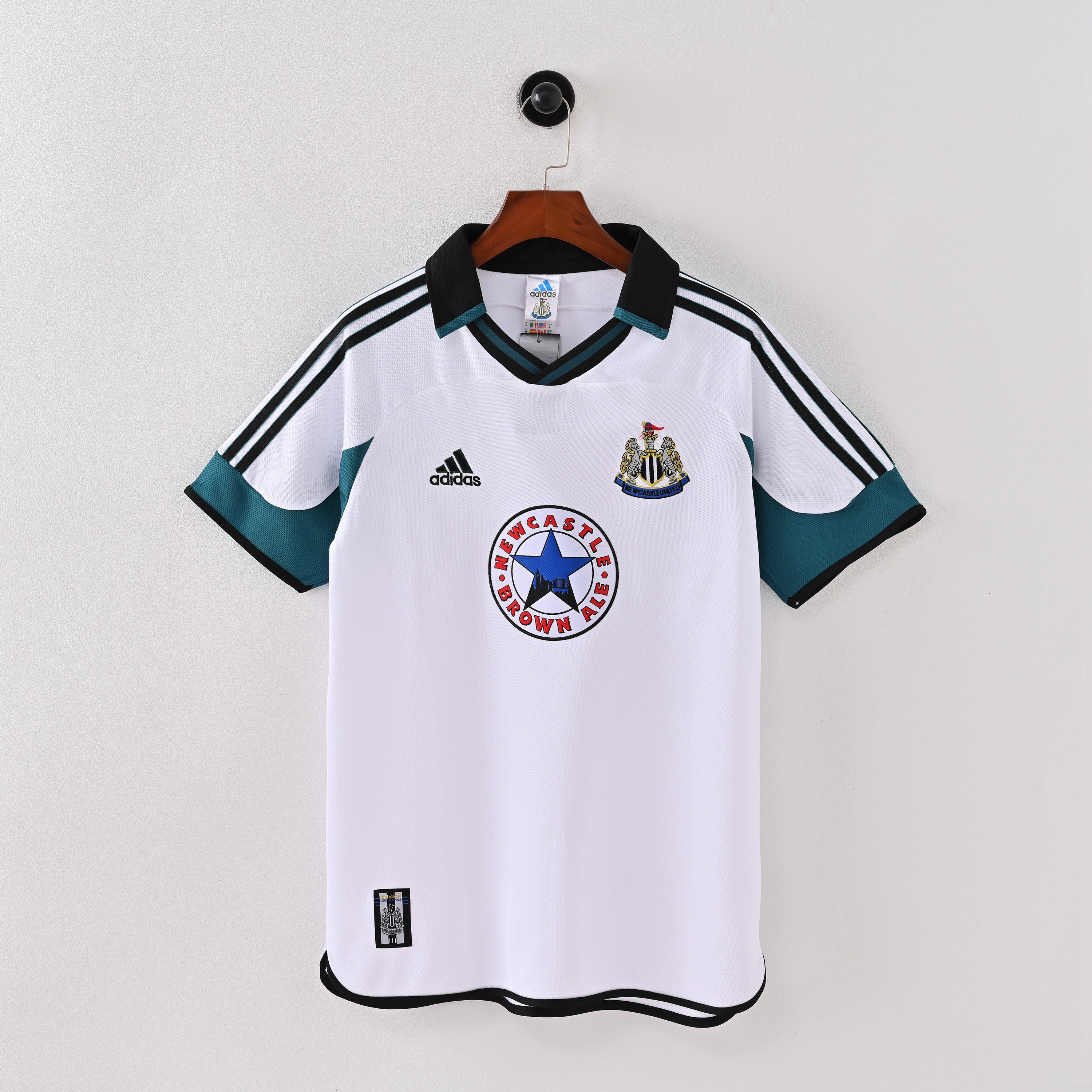 1999-2000 Newcastle Away Retro Shirt