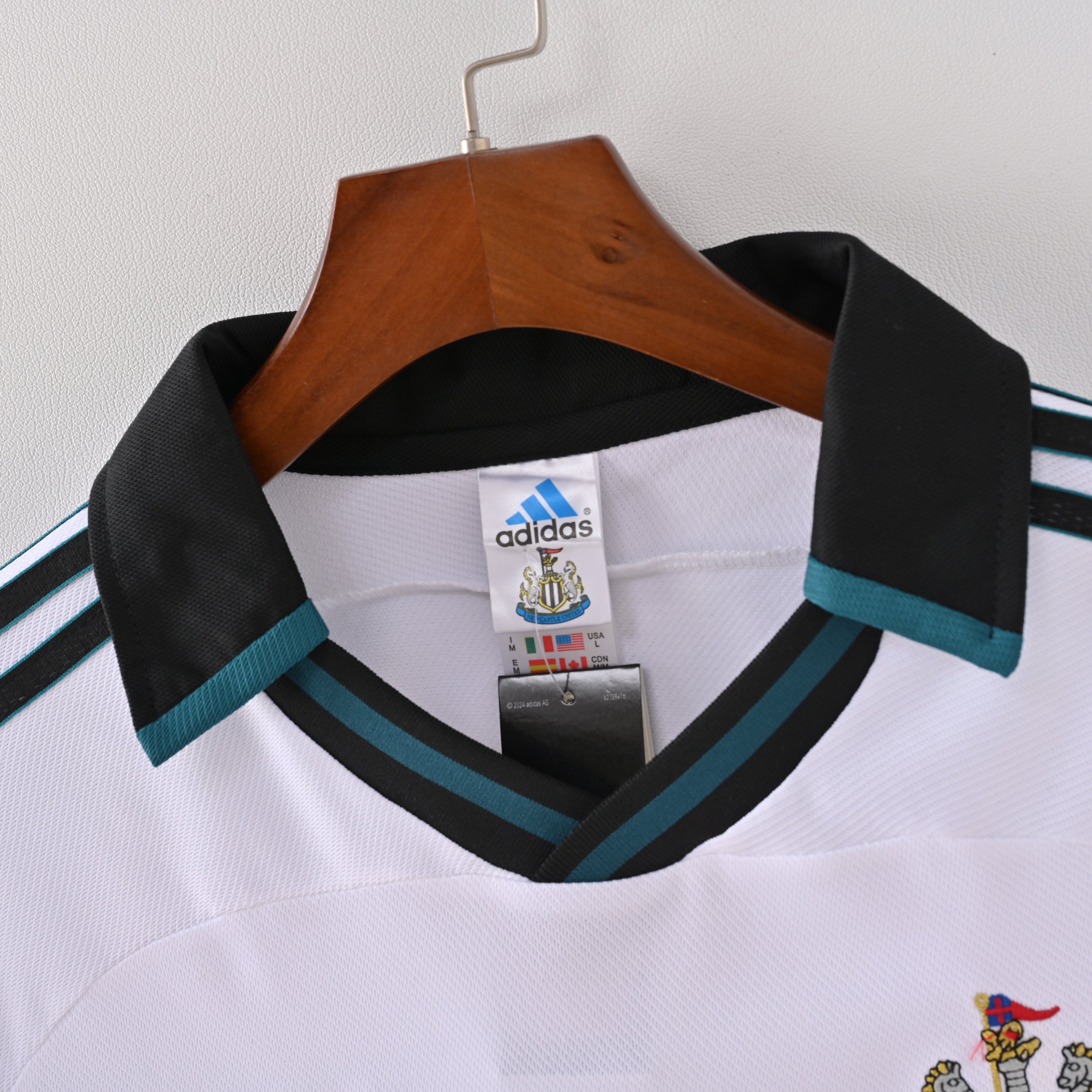 1999-2000 Newcastle Away Retro Shirt