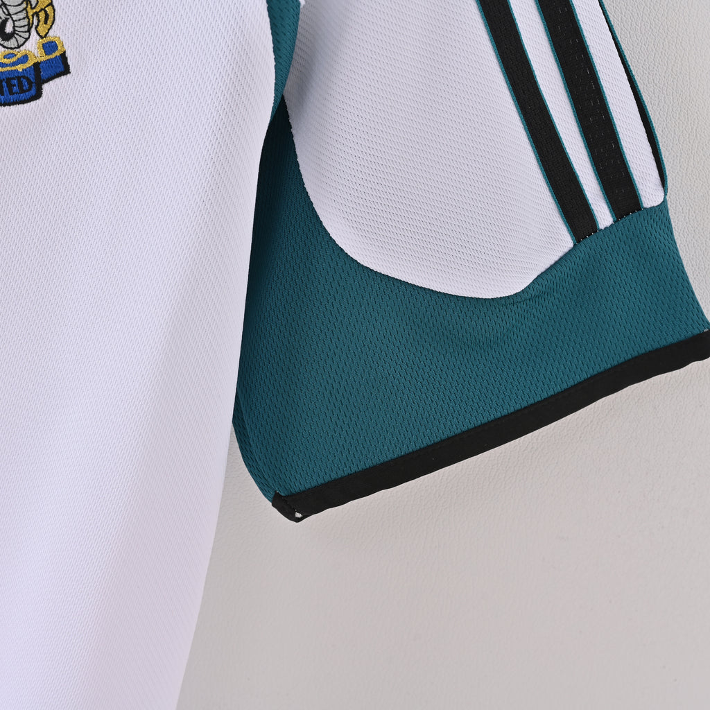 1999-2000 Newcastle Away Retro Shirt